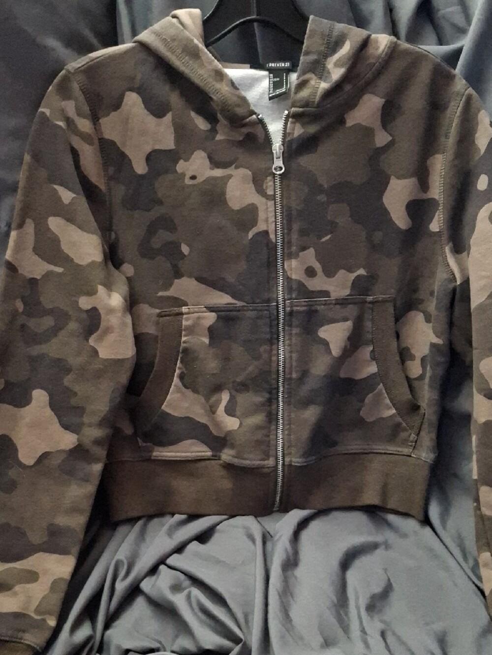 Forever 21 Womens Camouflage  Zip-Up Hoodie - Brown Camo